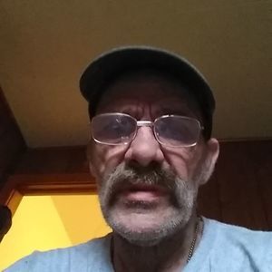 Meet your Posher, Charles